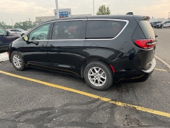 Used 2023 Chrysler Pacifica Touring L FWD at Maxx Loans near ,