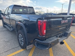 Used 2021  GMC Sierra 2500HD 4WD Crew Cab 172" AT4 at Maxx Loans near St&period; Adrian&comma; MI