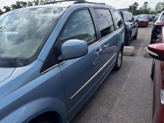 Used 2009  Chrysler Town & Country 4d Wagon Touring at Maxx Loans near St&period; Adrian&comma; MI