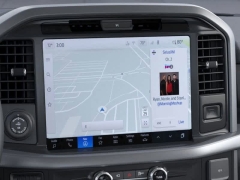 New 2025 Ford F-150 XLT 4WD SuperCrew Box at Suburban Ford of Sterling Heights near Sterling Heights, MI