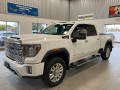 Used 2020  GMC Sierra 3500HD 4WD Crew Cab Denali at Maxx Loans near St. Adrian, MI