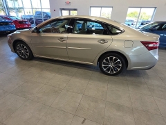 Used 2016  Toyota Avalon 4dr Sdn &lpar;Natl&rpar; at Maxx Loans near St&period; Adrian&comma; MI