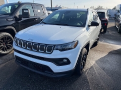 Used 2022  Jeep Compass Latitude 4x4 at Maxx Loans near St&period; Adrian&comma; MI