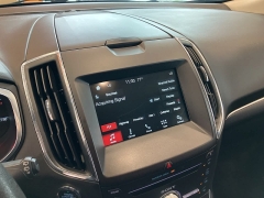 Used 2018 Ford Edge 4d SUV AWD Titanium V6 at Maxx Loans near St. Adrian, MI