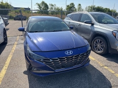 Used 2023  Hyundai Elantra Limited IVT at Maxx Loans near St&period; Adrian&comma; MI