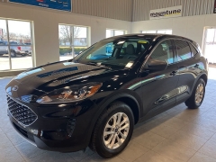  2022 Ford Escape SE AWD at Maxx Loans near St&period; Adrian&comma; MI