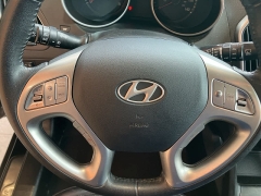 Used 2013 Hyundai Tucson FWD 4dr Auto Limited at Suburban Ford of Sterling Heights near Sterling Heights, MI