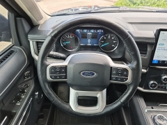 Used 2022  Ford Expedition XLT 4x2 at Maxx Loans near St&period; Adrian&comma; MI