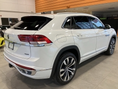 Used 2023  Volkswagen Atlas Cross Sport 3&period;6L V6 SEL Premium R-Line 4MOTION at Maxx Loans near St&period; Adrian&comma; MI