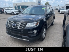 Used 2016 Ford Explorer 4d SUV 4WD XLT at Suburban Ford of Sterling Heights near Sterling Heights, MI
