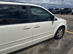 Used 2013  Dodge Grand Caravan 4d Wagon SXT at Maxx Loans near St&period; Adrian&comma; MI