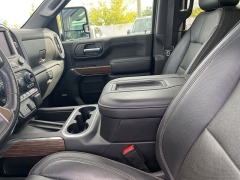 Used 2021 Chevrolet Silverado 3500HD 4WD Crew Cab High Country at Suburban Ford of Sterling Heights near Sterling Heights, MI