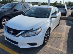 Used 2018 Nissan Altima 2.5 SL Sedan at Suburban Ford of Sterling Heights near Sterling Heights, MI