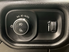 Used 2022  Ram 1500 Sport 4x4 Crew Cab 5'7" Box at Maxx Loans near St&period; Adrian&comma; MI