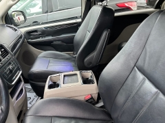 Used 2013  Chrysler Town & Country 4d Wagon Touring at Maxx Loans near St&period; Adrian&comma; MI