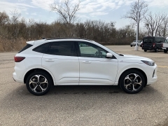 Used 2023 Ford Escape Hybrid ST-Line Elite AWD at Maxx Loans near ,