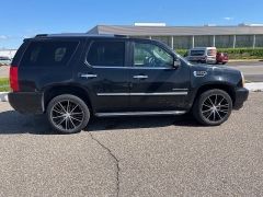 Used 2012 Cadillac Escalade 4d SUV AWD Luxury at Suburban Ford of Sterling Heights near Sterling Heights, MI