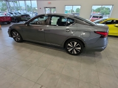 Used 2022  Nissan Altima 2&period;5 SV Sedan at Maxx Loans near St&period; Adrian&comma; MI
