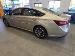 Used 2016  Toyota Avalon 4dr Sdn &lpar;Natl&rpar; at Maxx Loans near St&period; Adrian&comma; MI