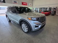 Used 2024  Ford Explorer King Ranch 4WD at Maxx Loans near St&period; Adrian&comma; MI