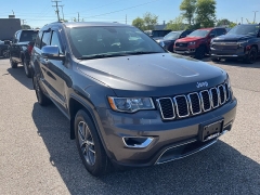 Used 2017 Jeep Grand Cherokee Limited 4x4 at Suburban Ford of Sterling Heights near Sterling Heights, MI