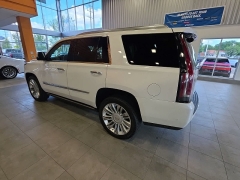 Used 2017  Cadillac Escalade 4d SUV 4WD Platinum at Maxx Loans near St&period; Adrian&comma; MI