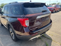 Used 2020 Ford Explorer 4d SUV 4WD Platinum 3.0L EcoBoost at Suburban Ford of Sterling Heights near Sterling Heights, MI