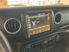 Used 2020 Jeep Gladiator Overland 4x4 at Suburban Ford of Sterling Heights near Sterling Heights, MI