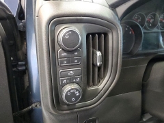 Used 2020  Chevrolet Silverado 1500 4WD Crew Cab 147" Custom Trail Boss at Maxx Loans near St&period; Adrian&comma; MI