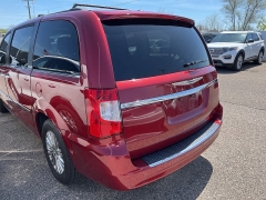 Used 2015 Chrysler Town & Country 4d Wagon Touring L at Maxx Loans near ,