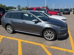 Used 2017 Volkswagen Golf Alltrack 1.8T DSG at Maxx Loans near St. Adrian, MI