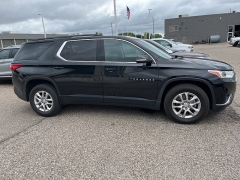 Used 2019 Chevrolet Traverse 4d SUV AWD LT Cloth w/1LT at Suburban Ford of Sterling Heights near Sterling Heights, MI
