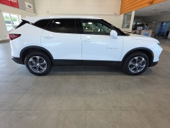 Used 2025  Chevrolet Blazer AWD 4dr LT w&sol;2LT at Maxx Loans near St&period; Adrian&comma; MI