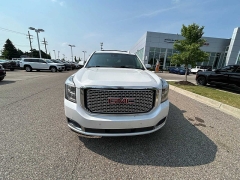 Used 2017 GMC Yukon 4d SUV 4WD Denali at Suburban Ford of Sterling Heights near Sterling Heights, MI