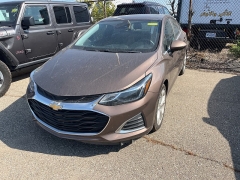 Used 2019 Chevrolet Cruze 4d Sedan Premier at Maxx Loans near St. Adrian, MI