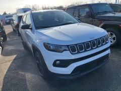 Used 2022  Jeep Compass Latitude 4x4 at Maxx Loans near St&period; Adrian&comma; MI