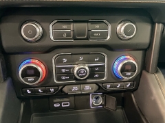 Used 2021 GMC Yukon XL 4WD 4dr AT4 at Maxx Loans near St. Adrian, MI
