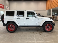 Used 2016  Jeep Wrangler Unlimited 4WD 4dr Sahara at Maxx Loans near St&period; Adrian&comma; MI