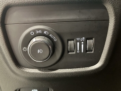 Used 2021  Jeep Grand Cherokee L Limited 4x4 at Maxx Loans near St. Adrian, MI