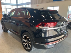 Used 2022  Volkswagen Atlas Cross Sport 2&period;0T SEL 4MOTION at Maxx Loans near St&period; Adrian&comma; MI