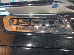 Used 2020  Ram 1500 Big Horn 4x4 Crew Cab 5'7" Box at Maxx Loans near St&period; Adrian&comma; MI