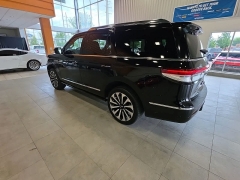 Used 2022  Lincoln Navigator Reserve 4x4 at Maxx Loans near St&period; Adrian&comma; MI