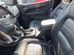 Used 2019 GMC Canyon 4WD Crew Cab 128.3" Denali at Suburban Ford of Sterling Heights near Sterling Heights, MI