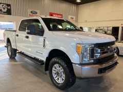 Used 2017  Ford Super Duty F-250 SRW 4WD Crew Cab Box at Maxx Loans near St. Adrian, MI
