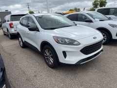 Used 2022 Ford Escape SE AWD at Suburban Ford of Sterling Heights near Sterling Heights, MI