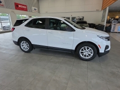 Used 2024  Chevrolet Equinox FWD 4dr LS w&sol;1FL at Maxx Loans near St&period; Adrian&comma; MI