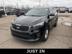 Used 2019  Kia Sorento L FWD at Maxx Loans near St. Adrian, MI