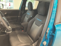 Used 2021 Jeep Renegade Latitude 4x4 at Suburban Ford of Sterling Heights near Sterling Heights, MI