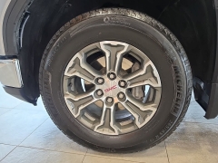 Used 2025  GMC Sierra 1500 4WD Crew Cab 147" SLT at Maxx Loans near St&period; Adrian&comma; MI