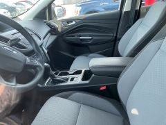 Used 2017  Ford Escape 4d SUV FWD SE at Maxx Loans near St&period; Adrian&comma; MI